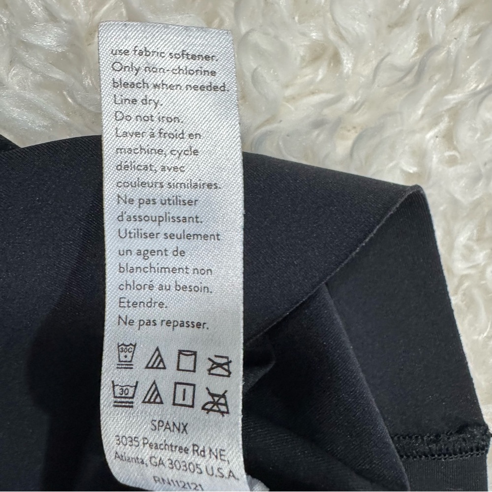 SPANX Black Fitted Tank Top in Black - Picture 9 of 9